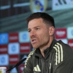 Xabi Alonso er i spil til jobbet, men ikke den rette, lyder det.