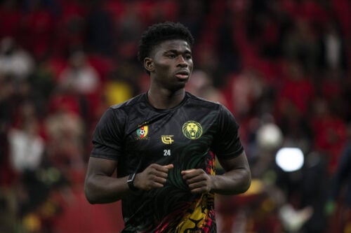 Carlos Baleba er godt på vej til at forlade den engelske sydkyst. Nu skulle profilen forhandle med Manchester United på ny.