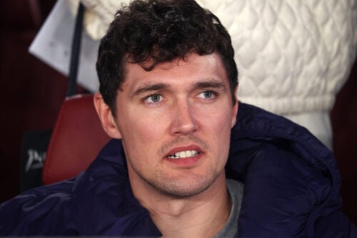 Andreas "AC" Christensen har fået et brutalt ultimatum.