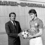 Jan Bartram ankommer til Bayer Uerdingen.