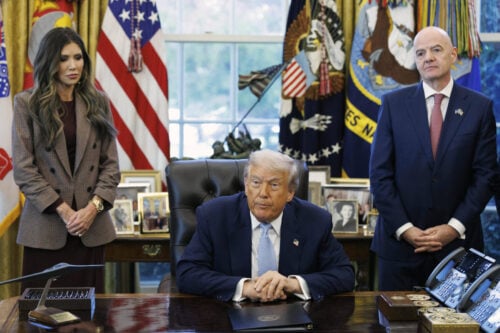 Usikkerheden breder sig frem mod VM 2026, der for første gang afvikles i tre værtslande i form af USA, Canada og Mexico.