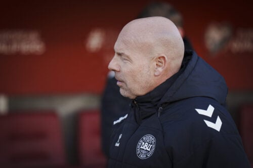 Efter VM-skuffelsen er fokus rettet mod Brian Riemer og fremtiden som dansk landstræner. Særligt et trænernavn kædes sammen med jobbet.