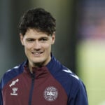 Christian Nørgaard og Arsenal kom i dybe problemer lørdag aften, hvor de måtte sige farvel til endnu et trofæ.