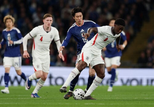 Manchester United indleder en historisk sommer med både oprydning og forankring af etablerede spillere, der får nye kontrakter.