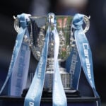 Søndag aften har en lodtrækning til semifinalerne i FA Cuppen fundet sted.