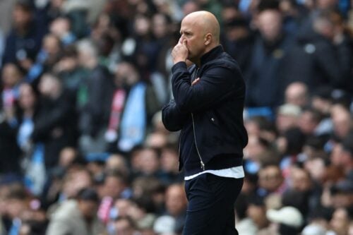 Arne Slot og Liverpool fik tæsk af Manchester City i lørdagens kvartfinale i FA Cuppen. Nu bryder den hollandske cheftræner tavsheden.