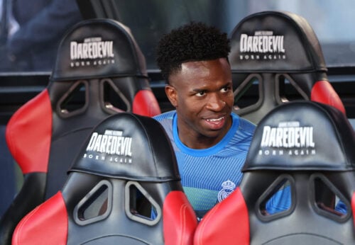 De første tegn på et muligt sommerskifte for Vinicius Junior begynder nu at tage form, men nu kommer der en ny melding i transfersagaen.