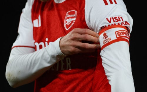 Martin Ødegaard har netop bekræftet, at knæet driller.