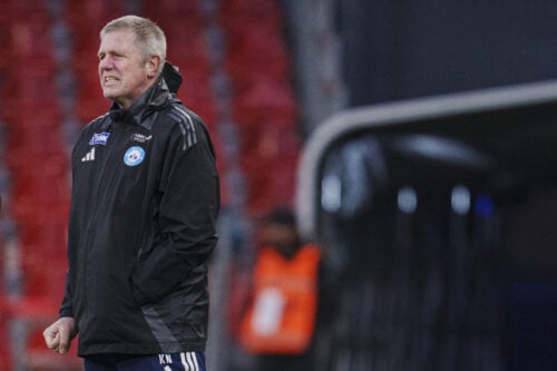 Krisen kradser i Brøndby, hvor fremtiden for cheftræner Steve Cooper hænger i en tynd tråd. Nu spøger Kent Nielsen på Vestegnen.