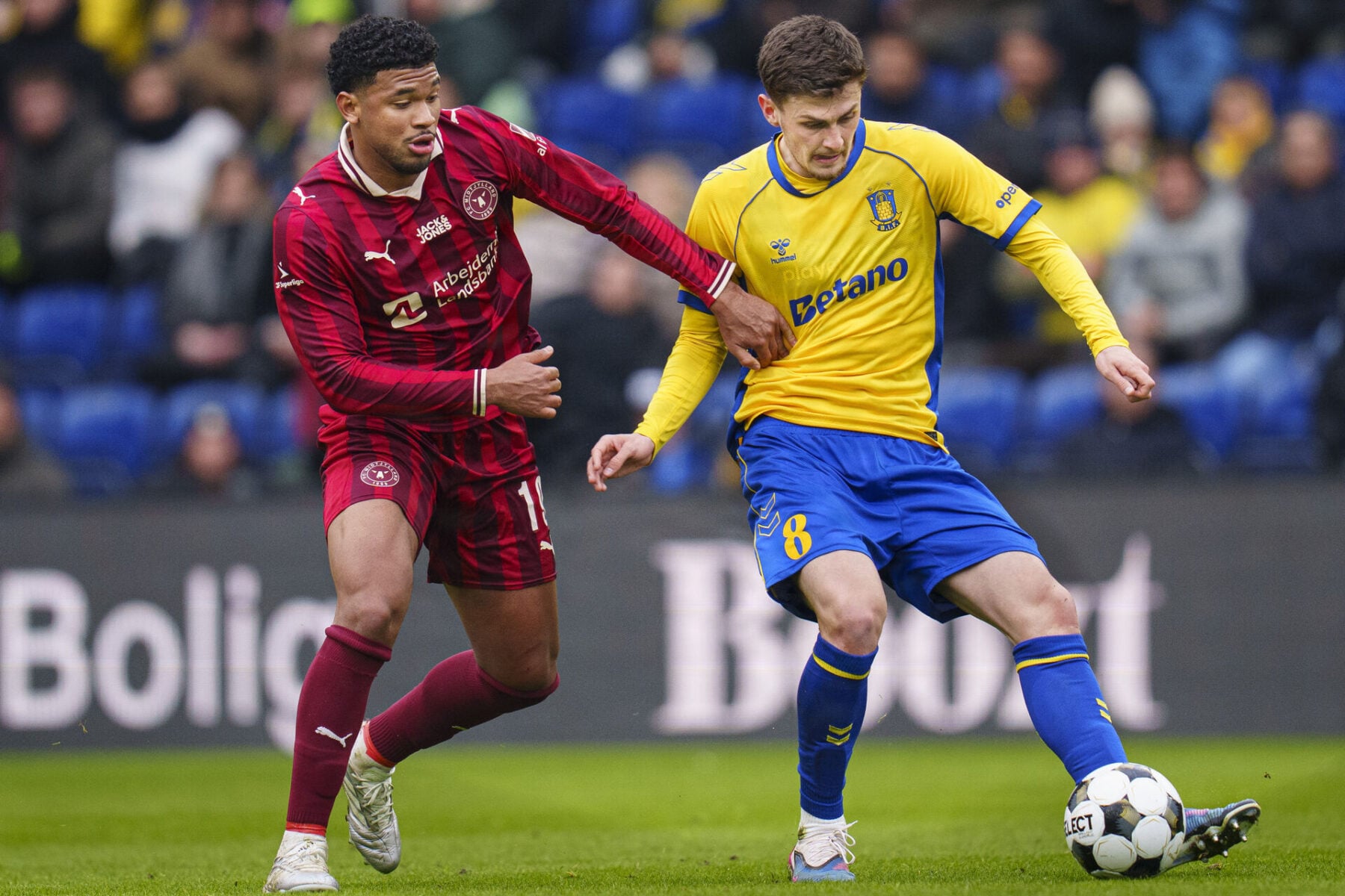 Benjamin Tahirovic jagtes af FC Porto.