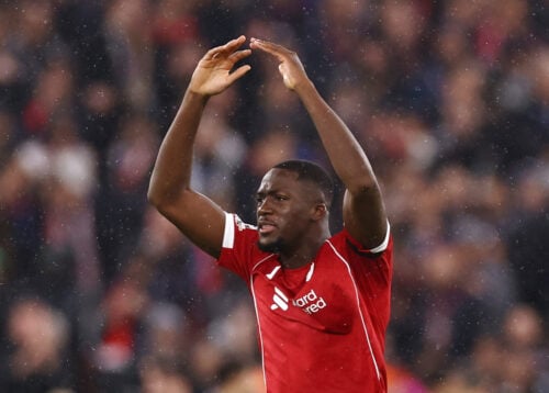 Ibrahima Konaté og Liverpool må nu indse, at Champions League-drømmene er knust efter et ydmygende samlet 4-0-nederlag til PSG.