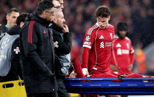 Liverpool står over for et Premier League-opgør mod Crystal Palace, men optakten overskygges af en sportslig krise af dimensioner.