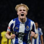 Victor Froholdt og FC Porto fik søndag aften styrket grebet om toppen af Primeira Liga med en sejr hjemme på Estádio do Dragão mod Tondela.