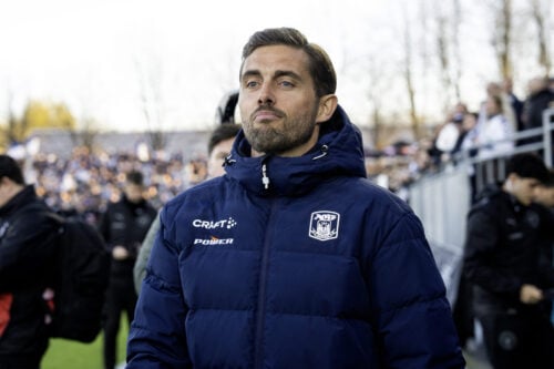 Der var lagt op til et drama i toppen af Superligaen, da AGF og FC Midtjylland tørnede sammen, men opgøret sluttede uden scoringer.