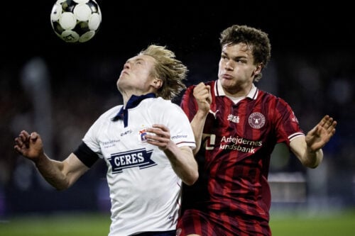 Der blev ikke fundet en vinder mellem AGF og FCM i søndagens Superliga-guldkamp i det nordlige Aarhus, hvor én VAR-kendelse vækker debat.