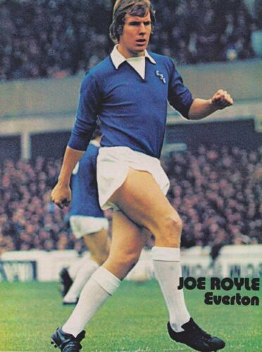 Her kan du læse fodboldhistoriker Michael Kjærbøls portræt om Joe Royle, der blev kaldt den akademiske folkehelt.