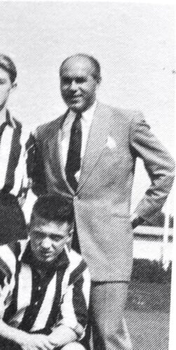 Her ses han, den kære Lajos Szendrödi.