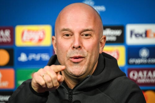 Arne Slot og Liverpool renser ud.