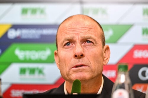 Jess Thorup er tæt på at blive fyret.