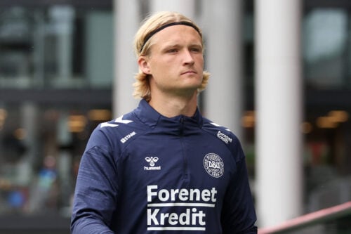 Kasper Dolberg er smidt på porten.