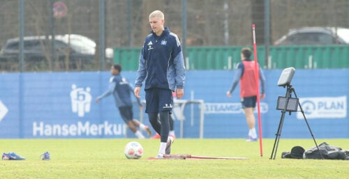 Albert Grønbæk er stadig et åbent spørgsmål hos Hamburger SV, men nu kommer der en interessant melding om danskeren fra sportschefen.