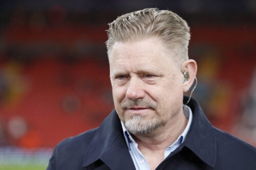 Én tv-serie kan Peter Schmeichel bare ikke få nok af.