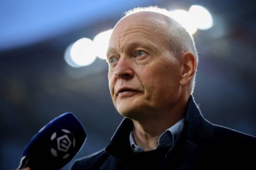 Niels Frederiksen er i dialog med sin klub.