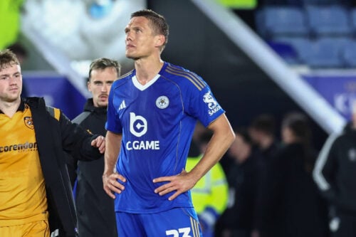 Leicester rykker ned i League One nu.