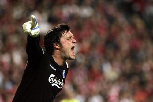 I moderne fodbold er det blevet mere og mere ”moderne”, at målmænd er kompetente i spillet med fødderne. Det kunne Jesper Christiansen.