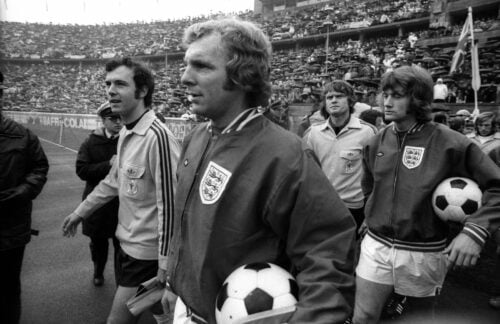 Bobby Moore blev ført væk i håndjern.