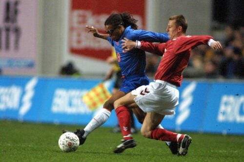 Steven Lustü blev født på denne dag.