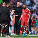 Liverpool møder Manchester United på Old Trafford i Premier League-topkampen søndag, hvor et væld af store navne ikke er med.