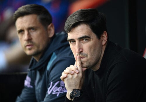 Andoni Iraola står over for et markant karriereskifte denne sommer, da han forlader Bournemouth efter en imponerende periode.