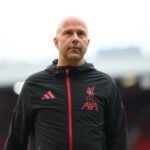 Det knager i fugerne hos Arne Slot og Liverpool.