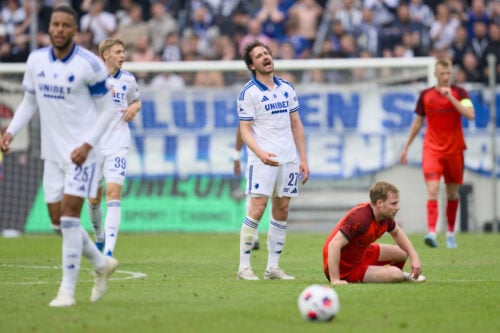 Bo Svensson er fortsat ubesejret som FCK-træner, men under overfladen er der markante problemer i storklubben.
