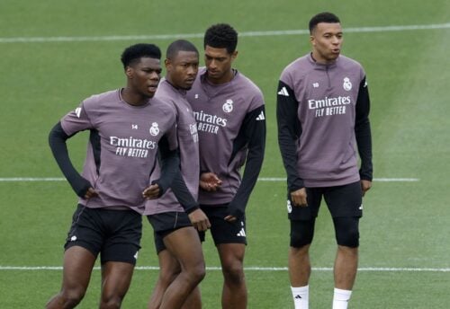 Kylian Mbappé er havnet i centrum for en stor krise i Real Madrid, hvor den franske stjerne skaber overskrifter både på og uden for banen.