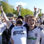 AGF cruiser mod deres første mesterskab i 40 år i den danske Superliga, hvor de fører med 2-0 over Brøndby.
