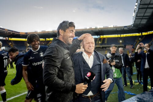 AGF er danske mestre for første gang i 40 år, mens de gør klar til en historisk fest i Aarhus inden længe. Her er en stor brøler nu opstået.