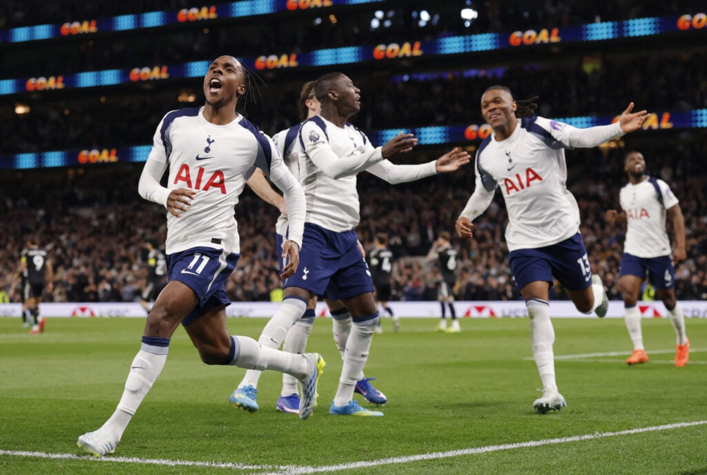 Tottenham måtte nøjes med et remis mod Leeds mandag aften i Premier League, hvor særligt én stjerne ikke ramte skiven.