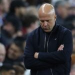 Arne Slot og Liverpool fortsætter deres deroute i Premier League, hvor en Champions League-plads fortsat ikke er sikret.