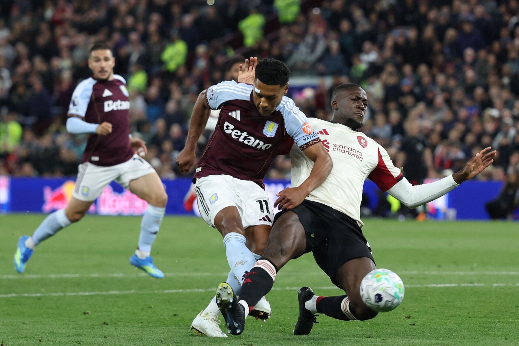 Der er stor rift om Liverpools Ibrahima Konaté denne sommer