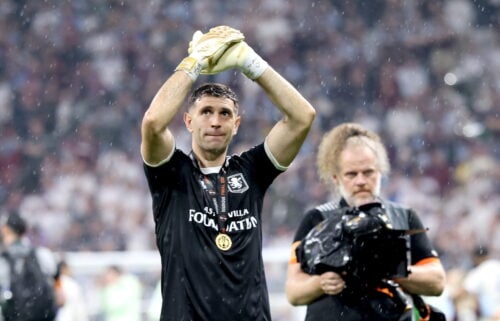 Emiliano Martínez leverede en stærk præstation i Europa League-finalen, men argentineren afslører nu en vild detalje.
