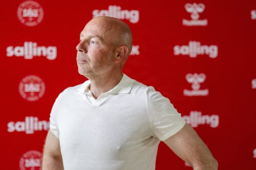 Den danske landstræner i form af Brian Riemer forholder sig nu til en stor beslutning, hvor der er sagt farvel og tak til landsholdet.