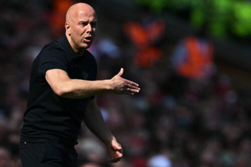 Alt peger på, at en succestræner fra Premier League bliver manden, der skal indlede et nyt Liverpool-kapitel efter Arne Slot-fyringen.