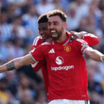 Bruno Fernandes ser ud til at forblive en nøglefigur i Manchester United trods massiv interesse fra både europæiske topklubber.
