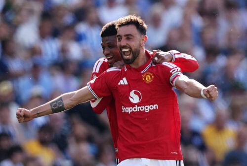 Bruno Fernandes ser ud til at forblive en nøglefigur i Manchester United trods massiv interesse fra både europæiske topklubber.