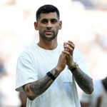 Tottenham kan være på vej mod et markant skifte i defensiven denne sommer. Cristian Romero er på vej ud, mens en ny stjerne er på vej.