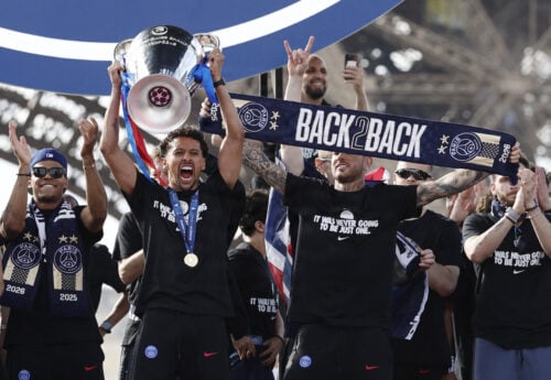 Paris Saint-Germain løb med Champions League-trofæet for andet år i træk, da de slog Arsenal efter straffesparkskonkurrence.