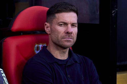 Gary Lineker tror, at Xabi Alonso tager over i Liverpool.