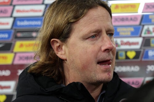 Bo Henriksen kan være på vej til at lande et nyt job, da danskeren er blevet et varmt emne i en traditionsrig klub fra England.
